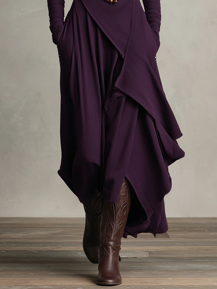 Georgia™ | Vestido maxi plisado asimétrico en color morado con cuello alto (collar no incluido)