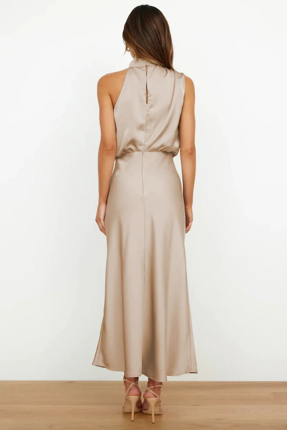 Marina | Vestido con escote americano