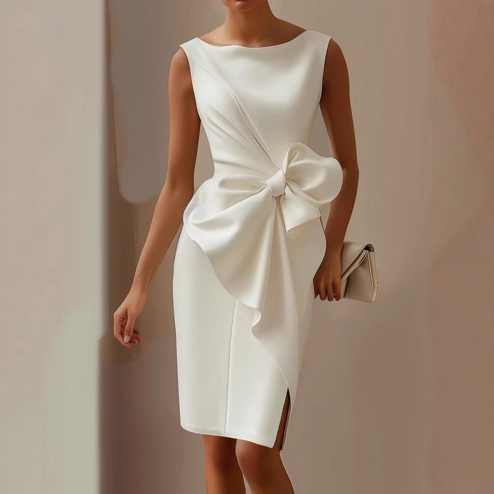 Coraline™ — Vestido estructurado elegante con lazo couture