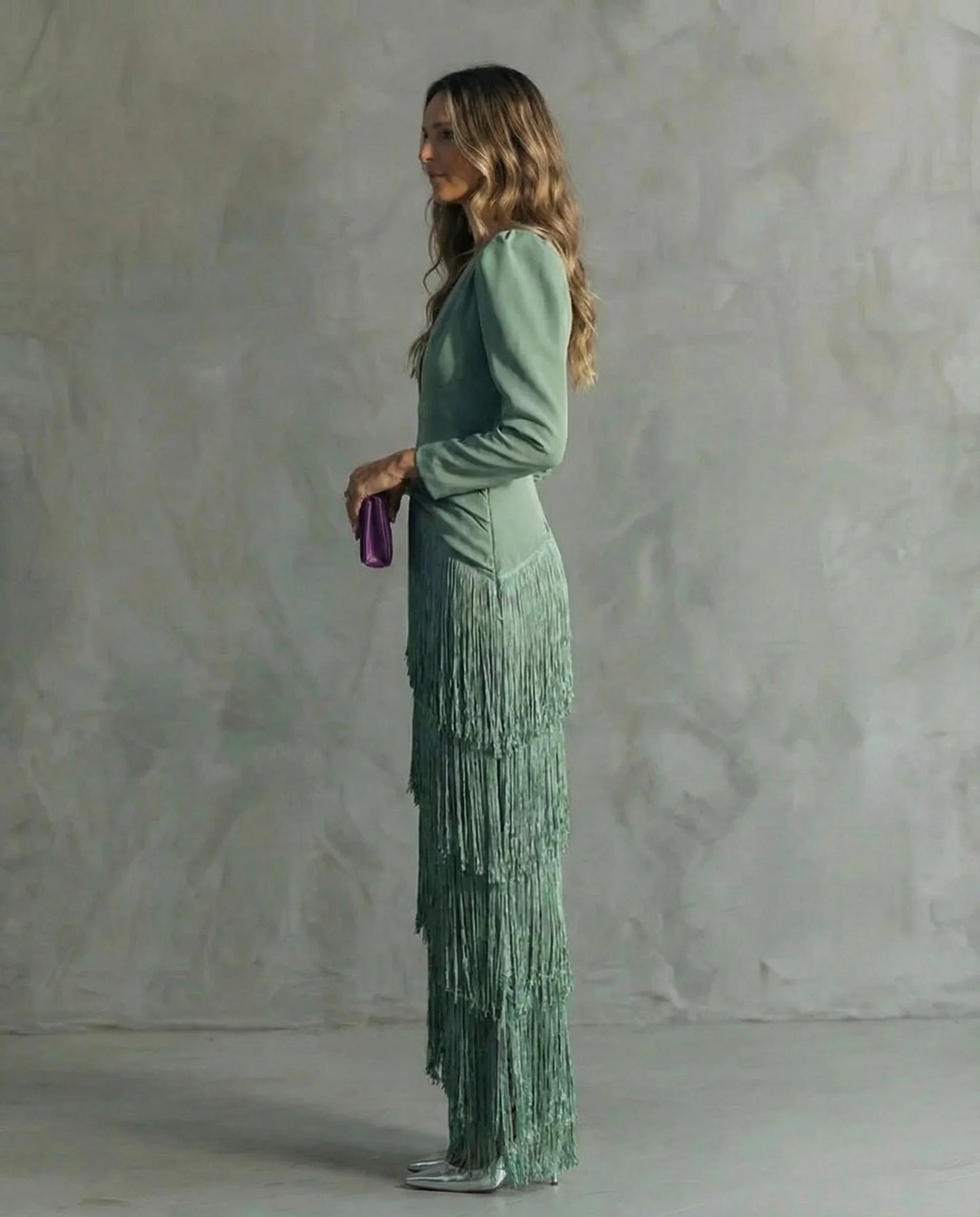 Clara™ | Vestido midi elegante con mangas de flecos